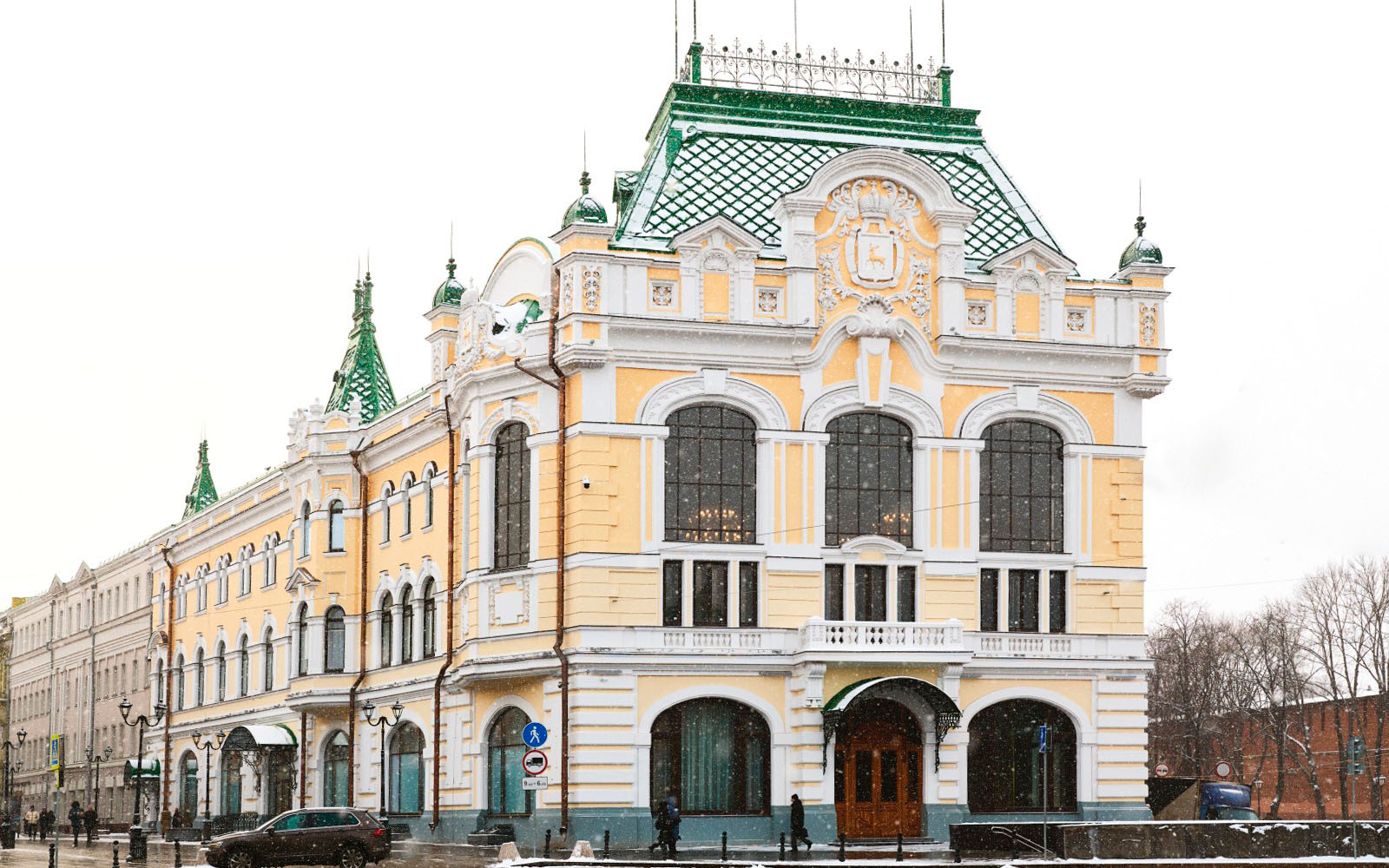 Галерея